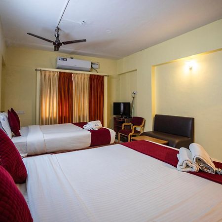 Hotel Vyshak International Mysore Εξωτερικό φωτογραφία