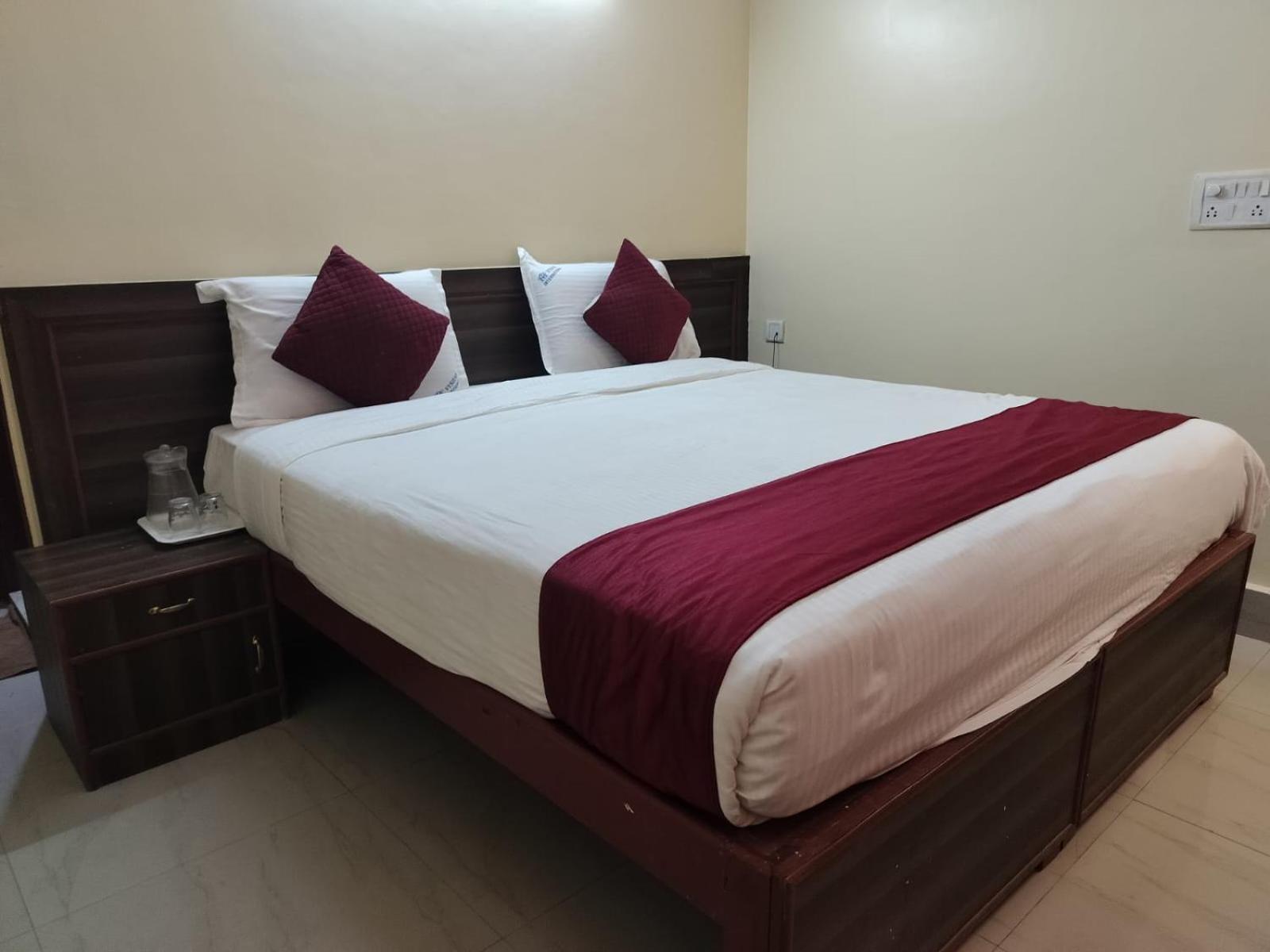Hotel Vyshak International Mysore Εξωτερικό φωτογραφία