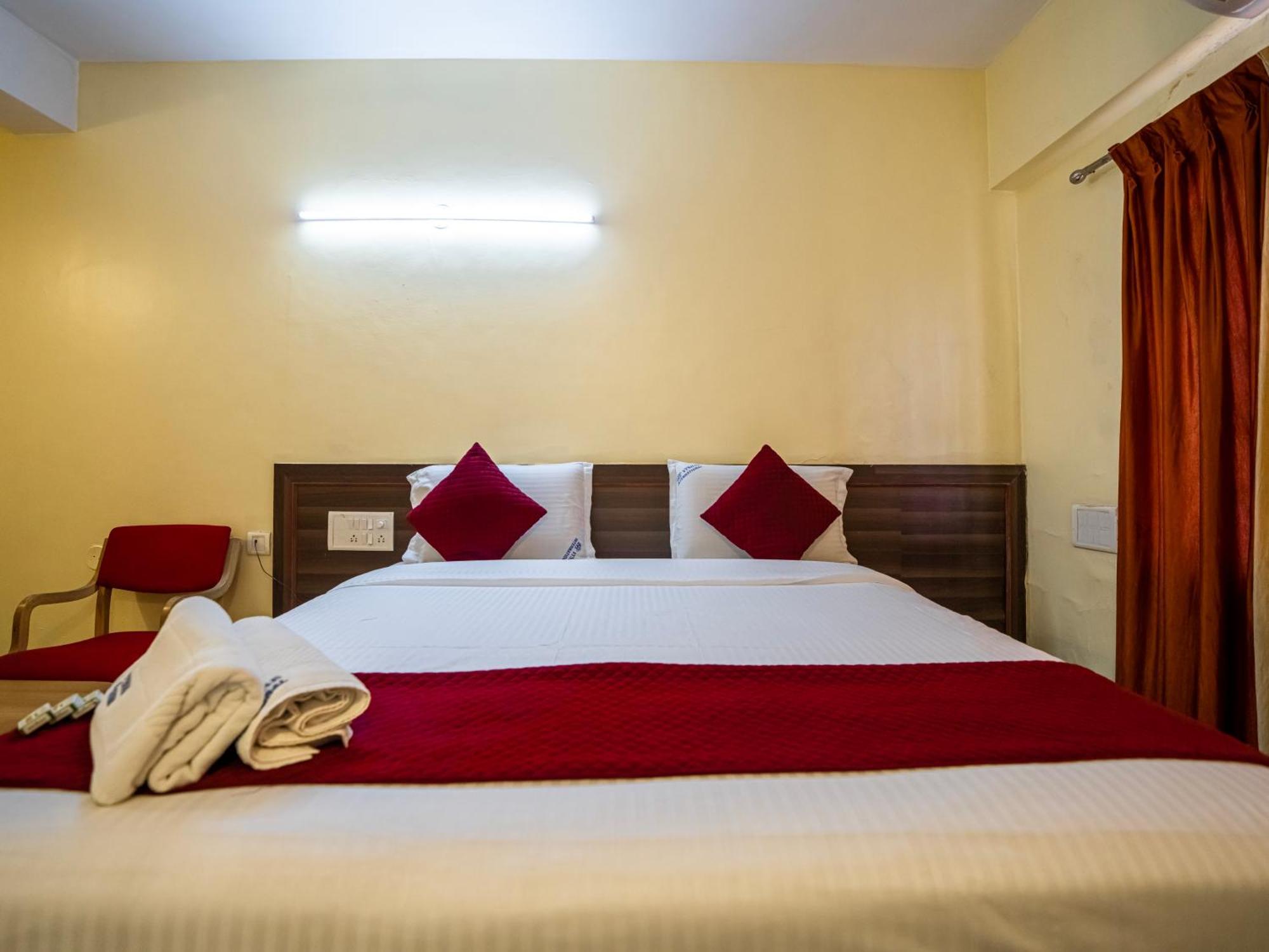 Hotel Vyshak International Mysore Εξωτερικό φωτογραφία